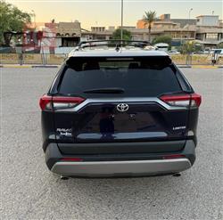 تۆیۆتا ڕاڤ 4